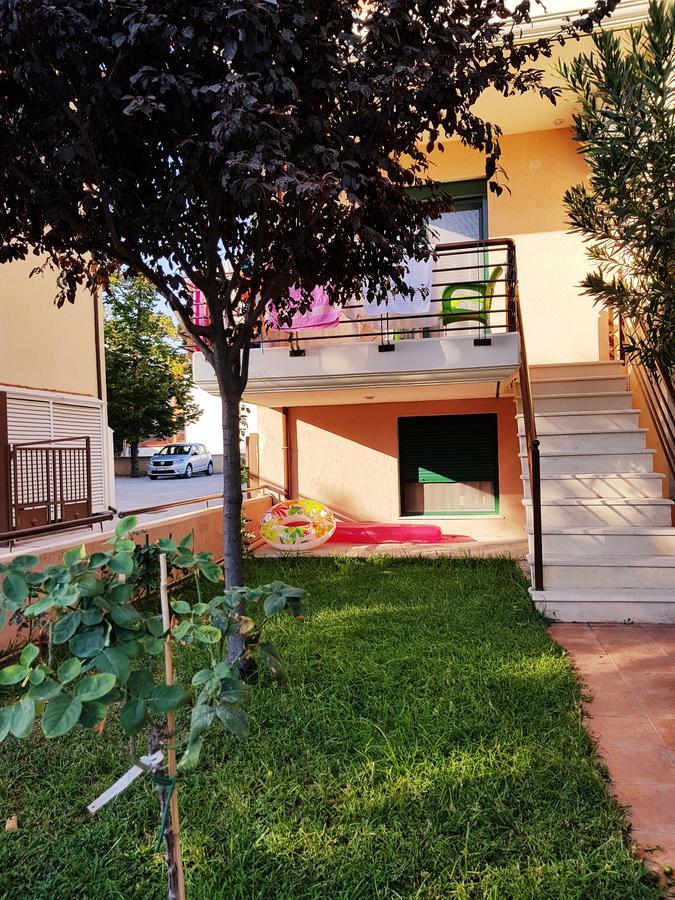 Elena Apartments Asprovalta Bagian luar foto